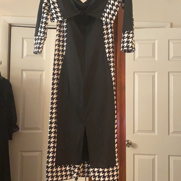 Off the shoulder black design dress - Picture 6 of 8